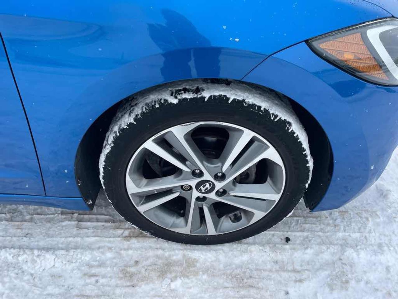 2017 Hyundai Elantra Value Photo