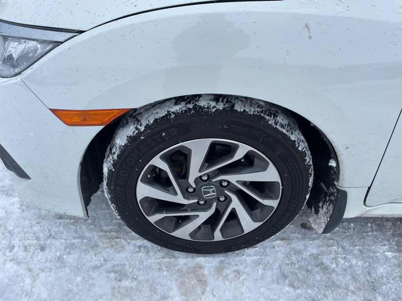 2018 Honda Civic EX Photo
