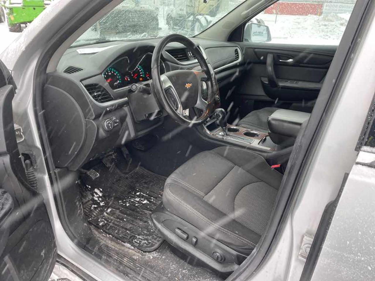 2014 Chevrolet Traverse LT Photo