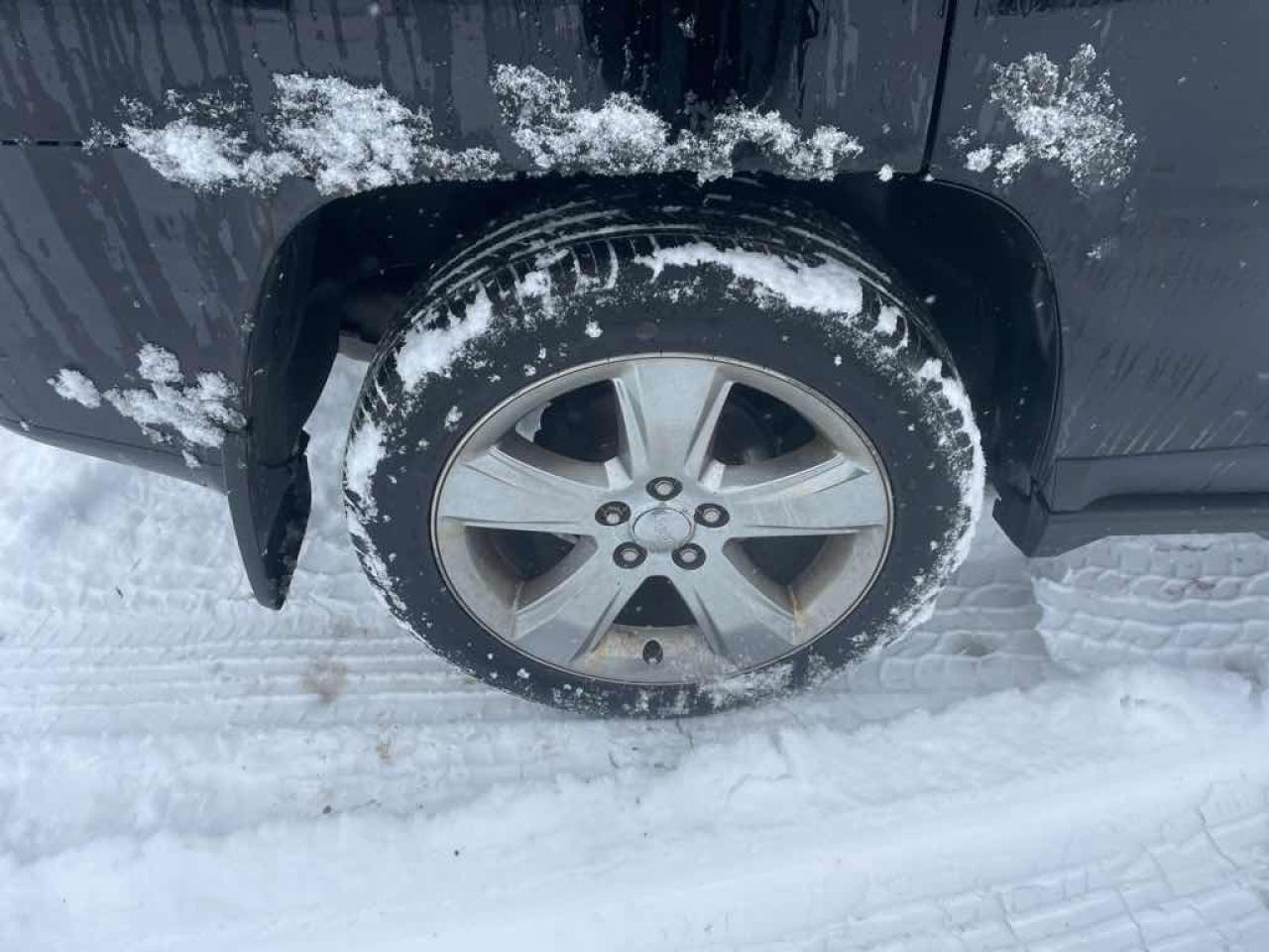 2014 Jeep Compass LIMITED Photo