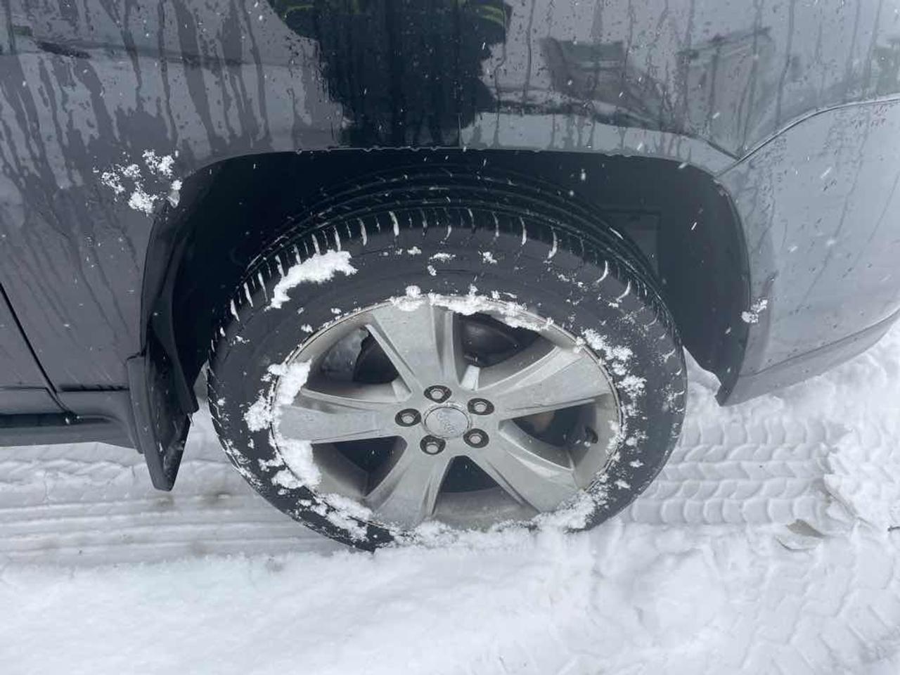 2014 Jeep Compass LIMITED Photo