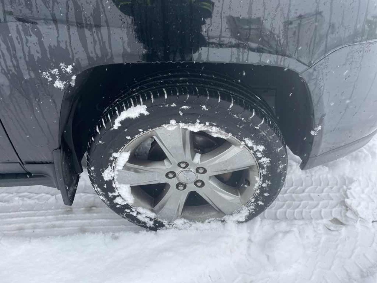 2014 Jeep Compass LIMITED Photo