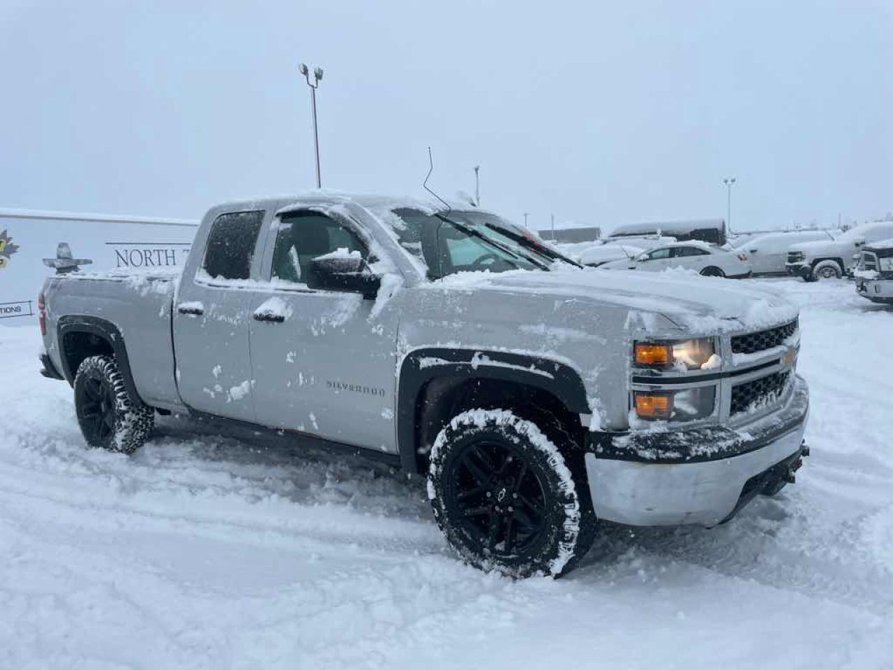 2015 Chevrolet Silverado 1500  Photo2