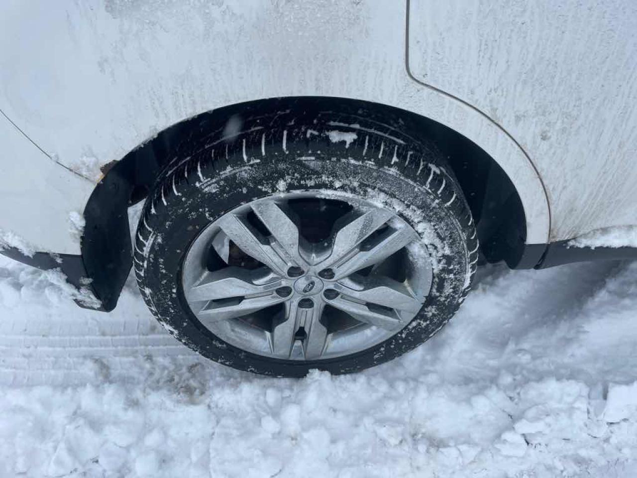 2013 Ford Edge SEL Photo