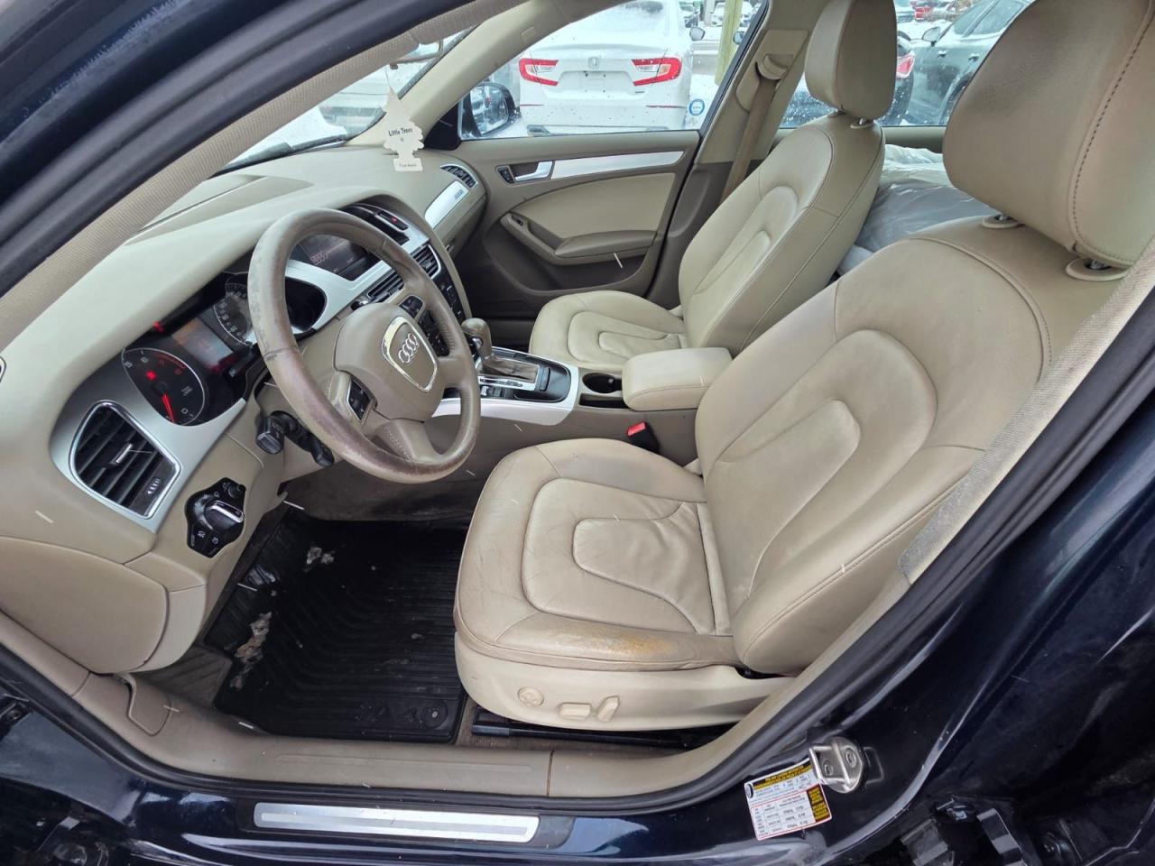 2011 Audi A4 2.0T, AWD, LOADED, ONLY 165KMS, AS IS SPECIAL - Photo #11