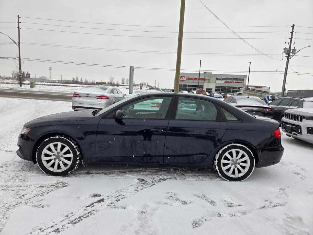 2011 Audi A4 2.0T, AWD, LOADED, ONLY 165KMS, AS IS SPECIAL - Photo #2