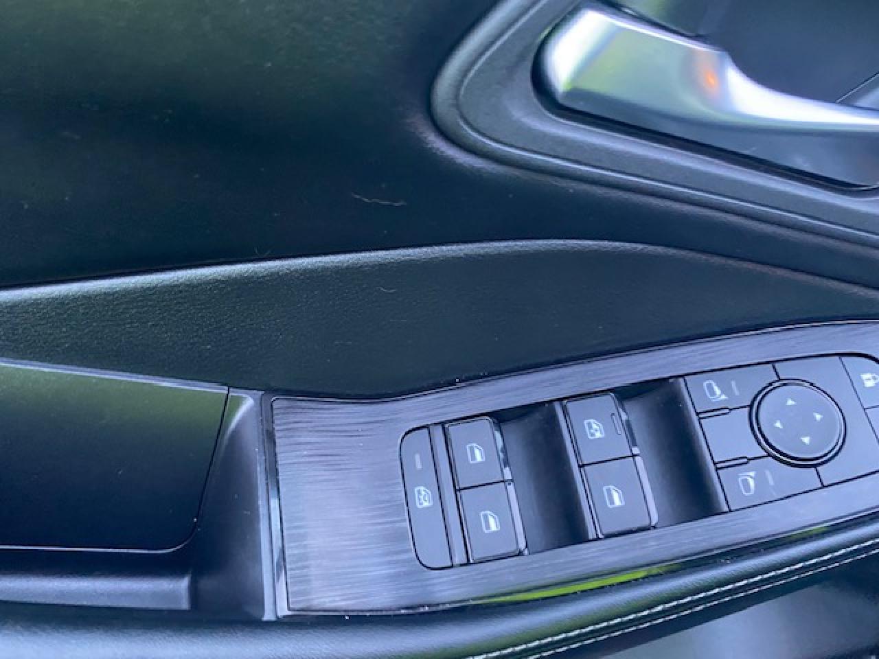 2025 Nissan Rogue SV MOONROOF - Photo #13