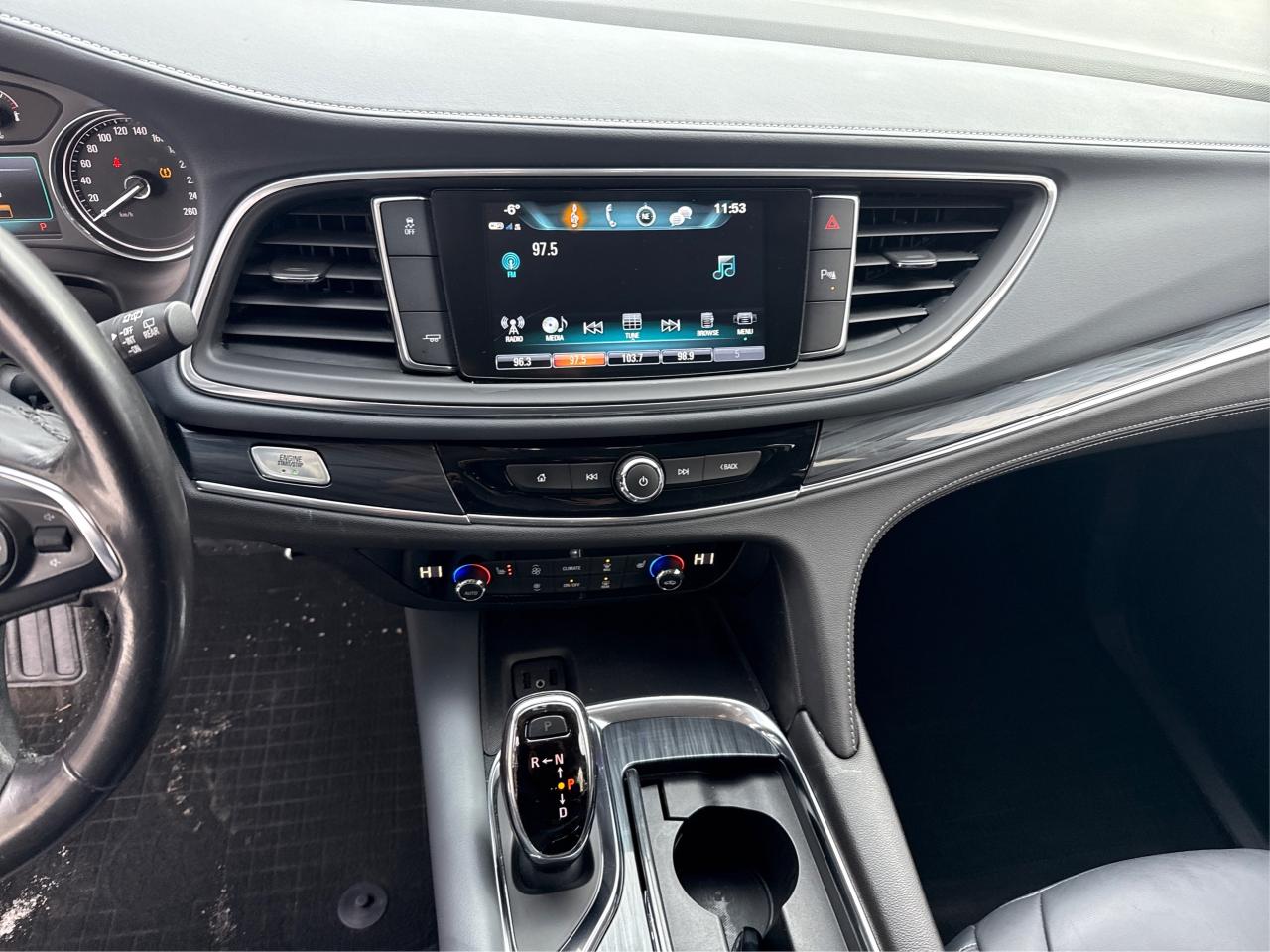 2018 Buick Enclave Essence - Photo #11