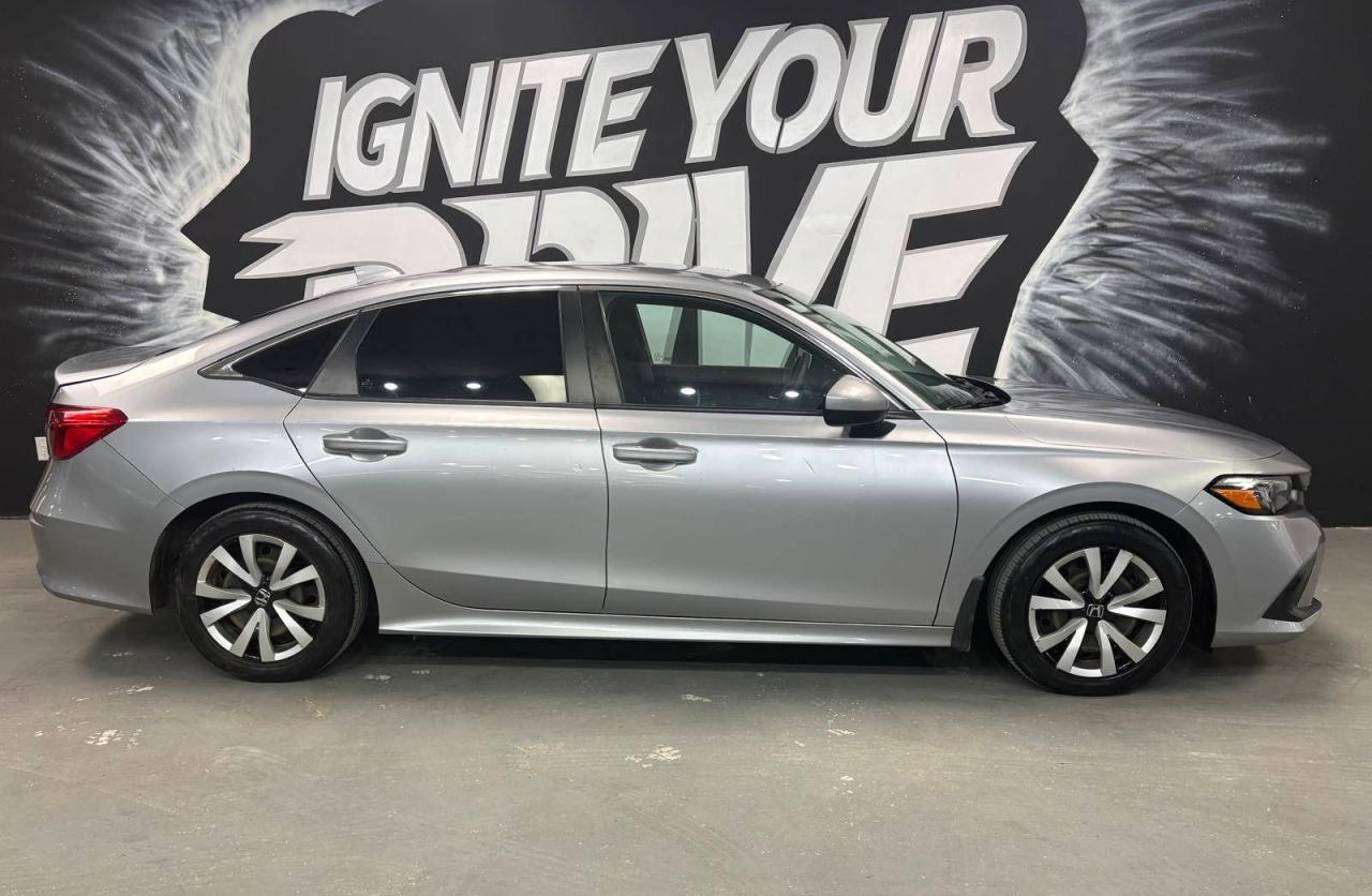 2022 Honda Civic LX CVT $0 % DOWN FINANCE OAC Photo2