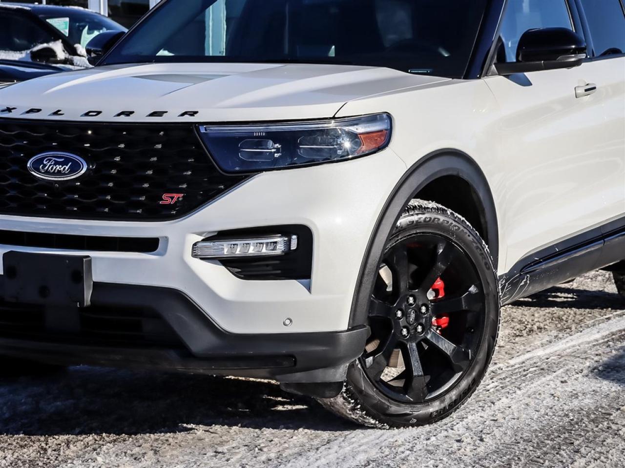 2022 Ford Explorer ST 4WD Photo