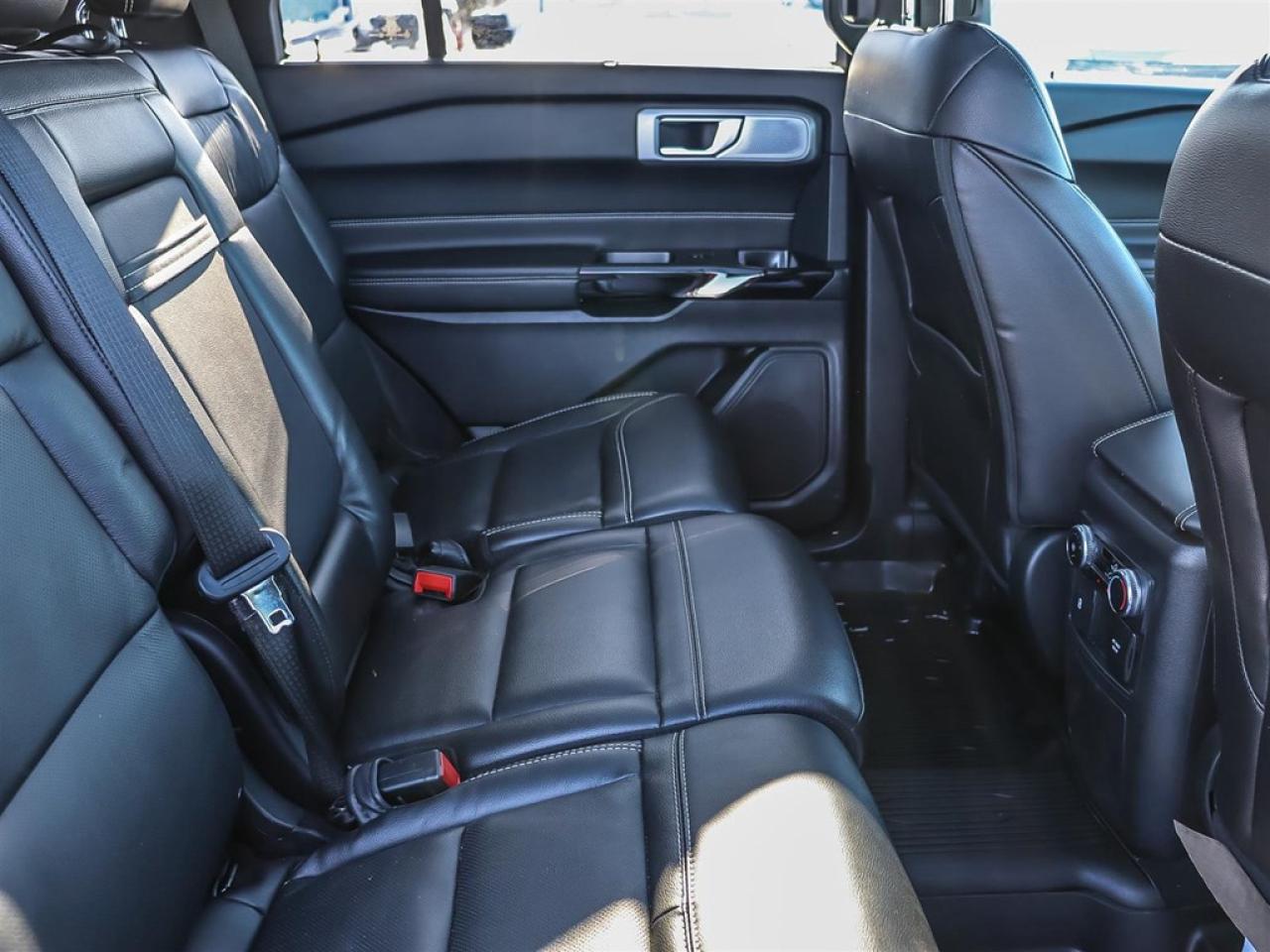 2022 Ford Explorer ST 4WD Photo