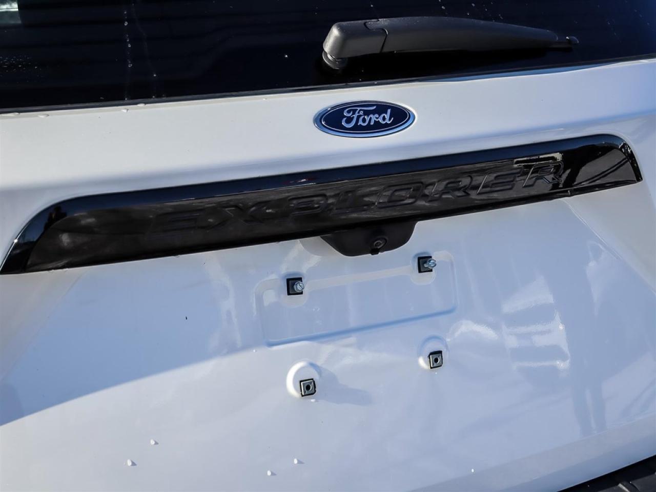 2022 Ford Explorer ST 4WD Photo