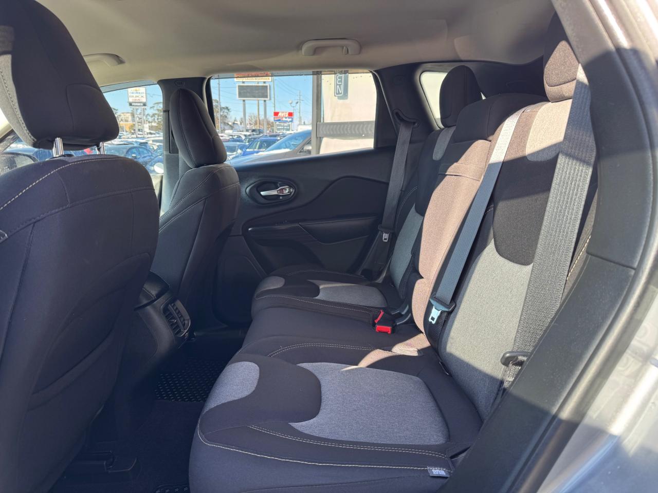 2016 Jeep Cherokee Sport Accident Free | Bluetooth | 4x4 Photo