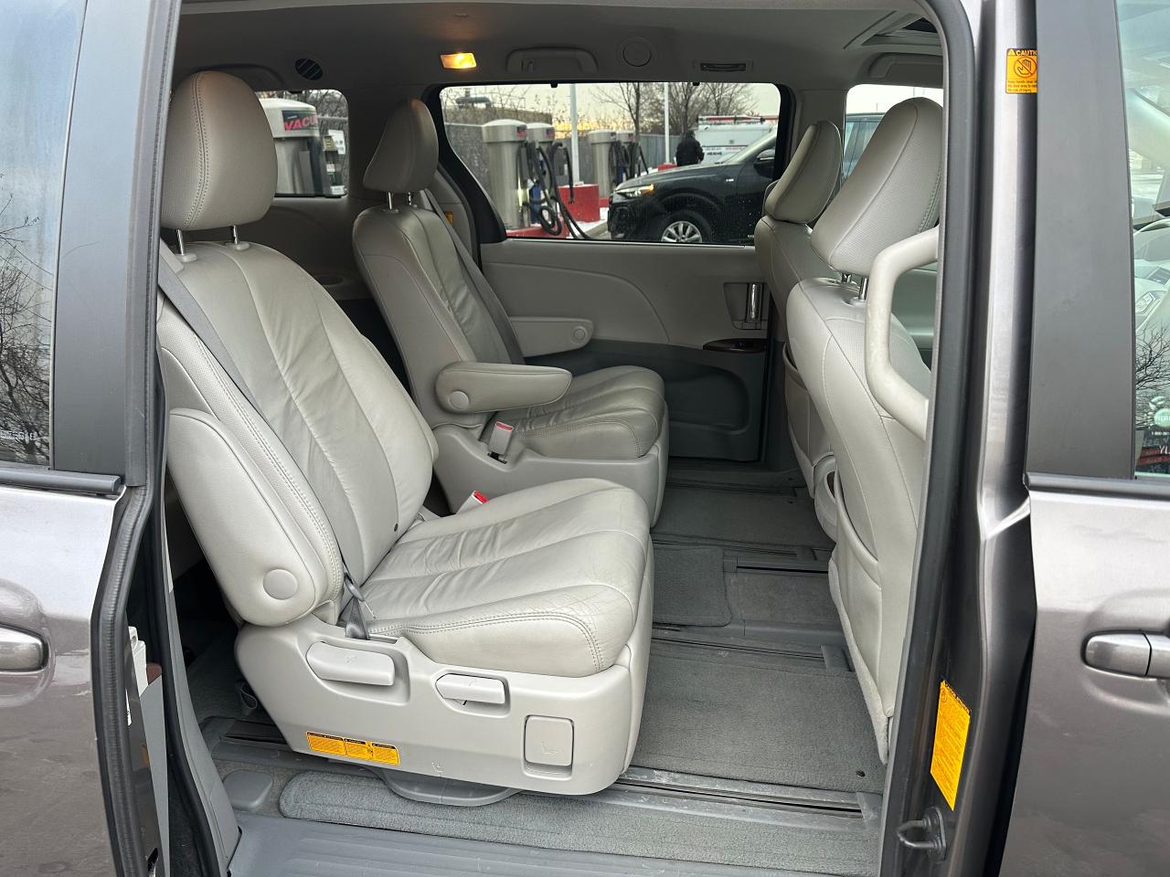 2011 Toyota Sienna XLE Photo