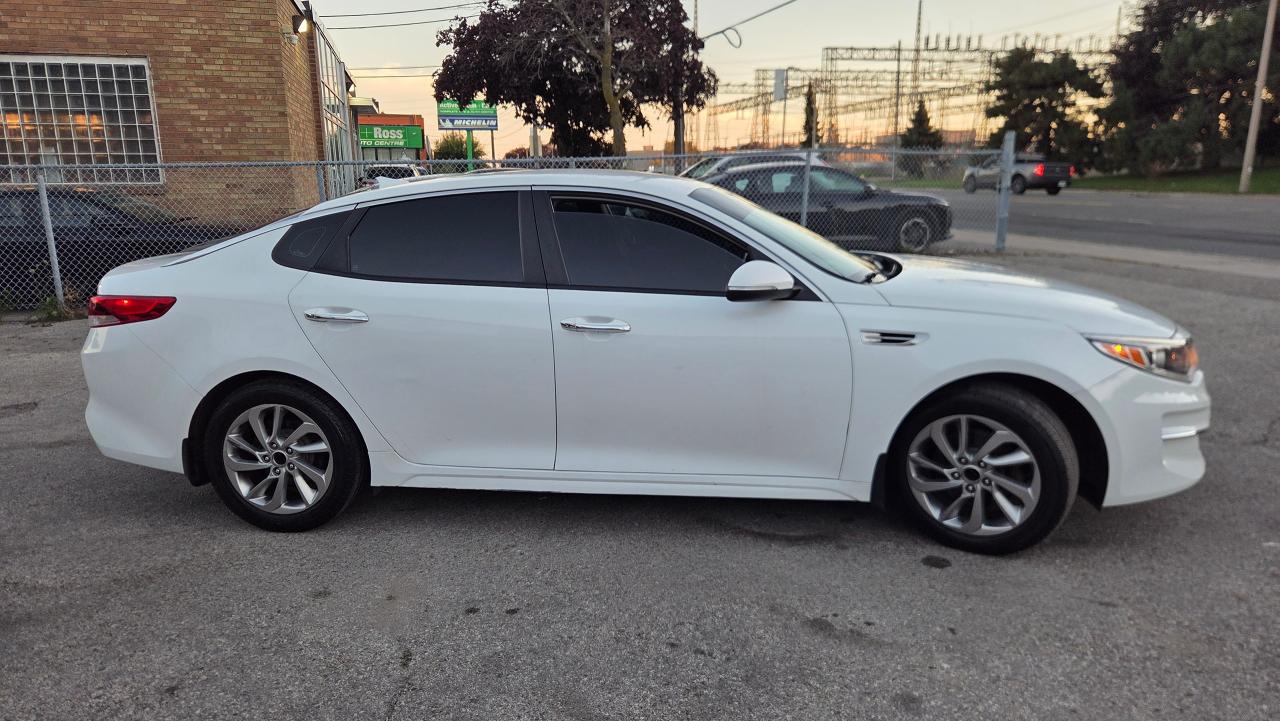 2018 Kia Optima LX - Photo #5