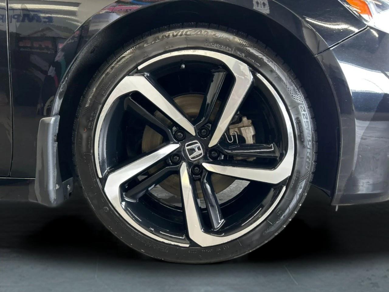 2020 Honda Accord ULX Photo