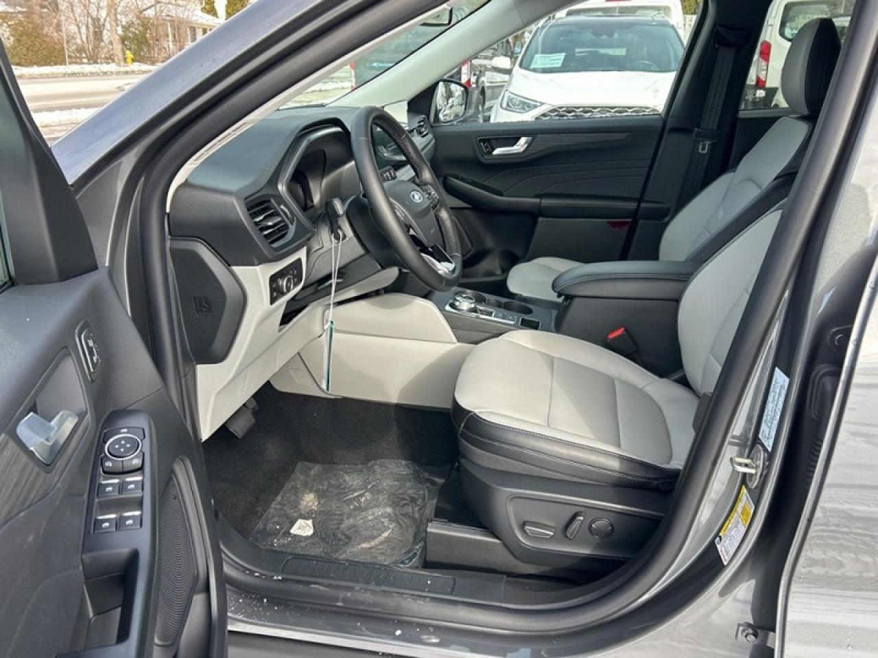 2026 Ford Escape Platinum AWD Photo