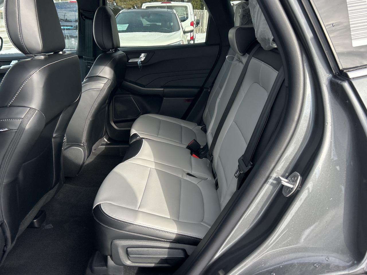 2026 Ford Escape Platinum AWD Photo