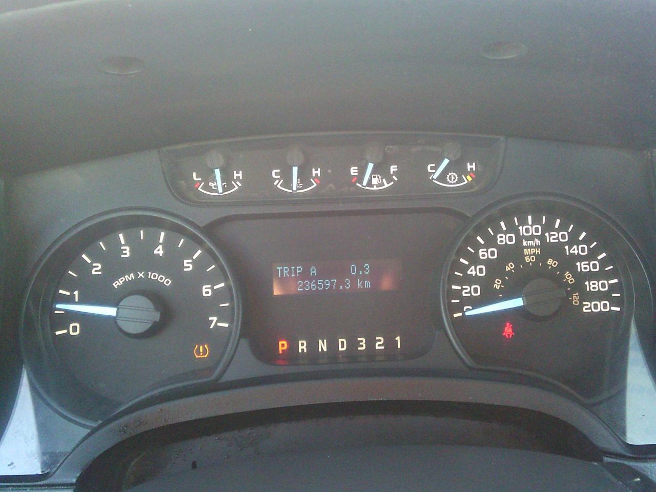 2011 Ford F-150 2WD Reg Cab 145  XL - Photo #23