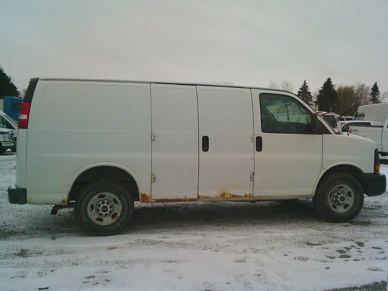 2013 GMC Savana 2500 RWD 2500 135 - Photo #4