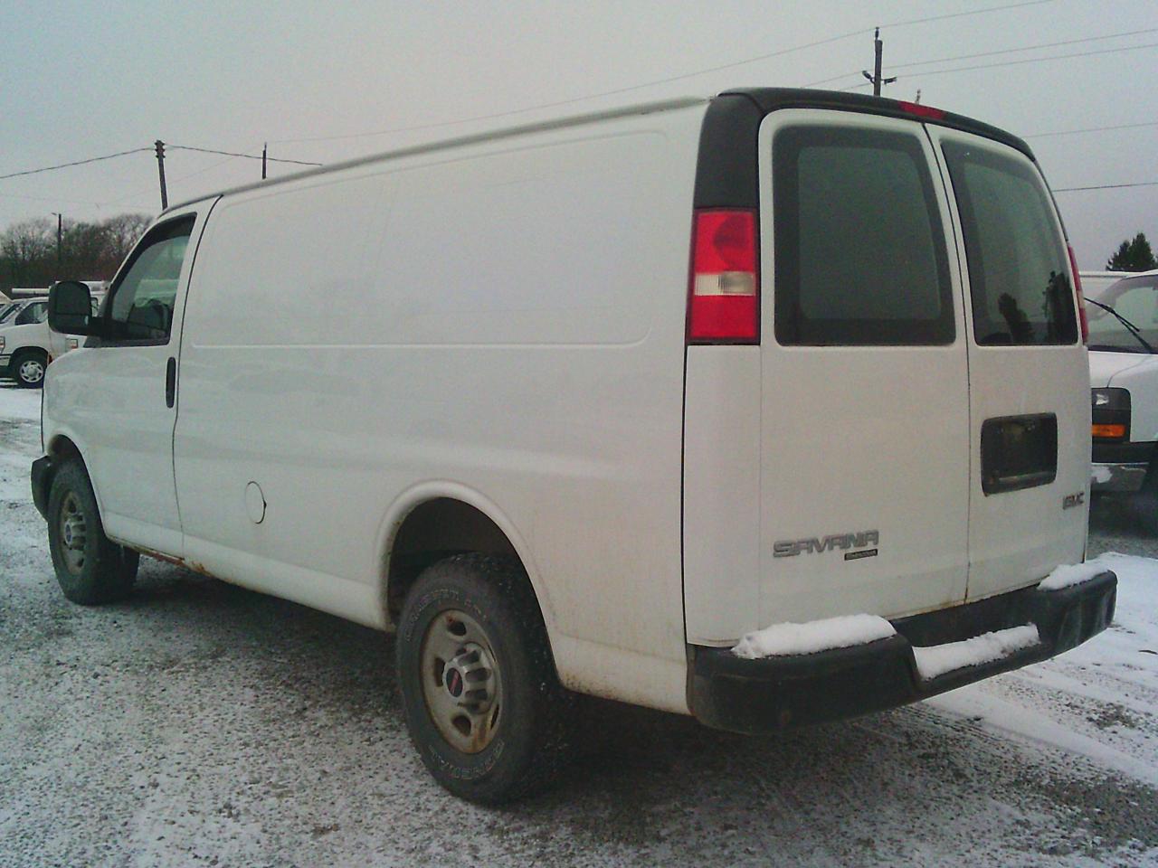 2013 GMC Savana 2500 RWD 2500 135 - Photo #6