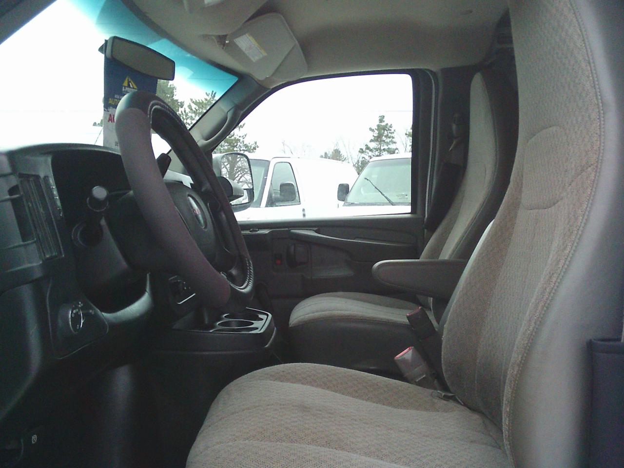 2013 GMC Savana 2500 RWD 2500 135 - Photo #13