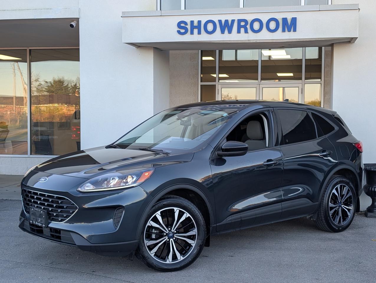 2022 Ford Escape SE Photo0