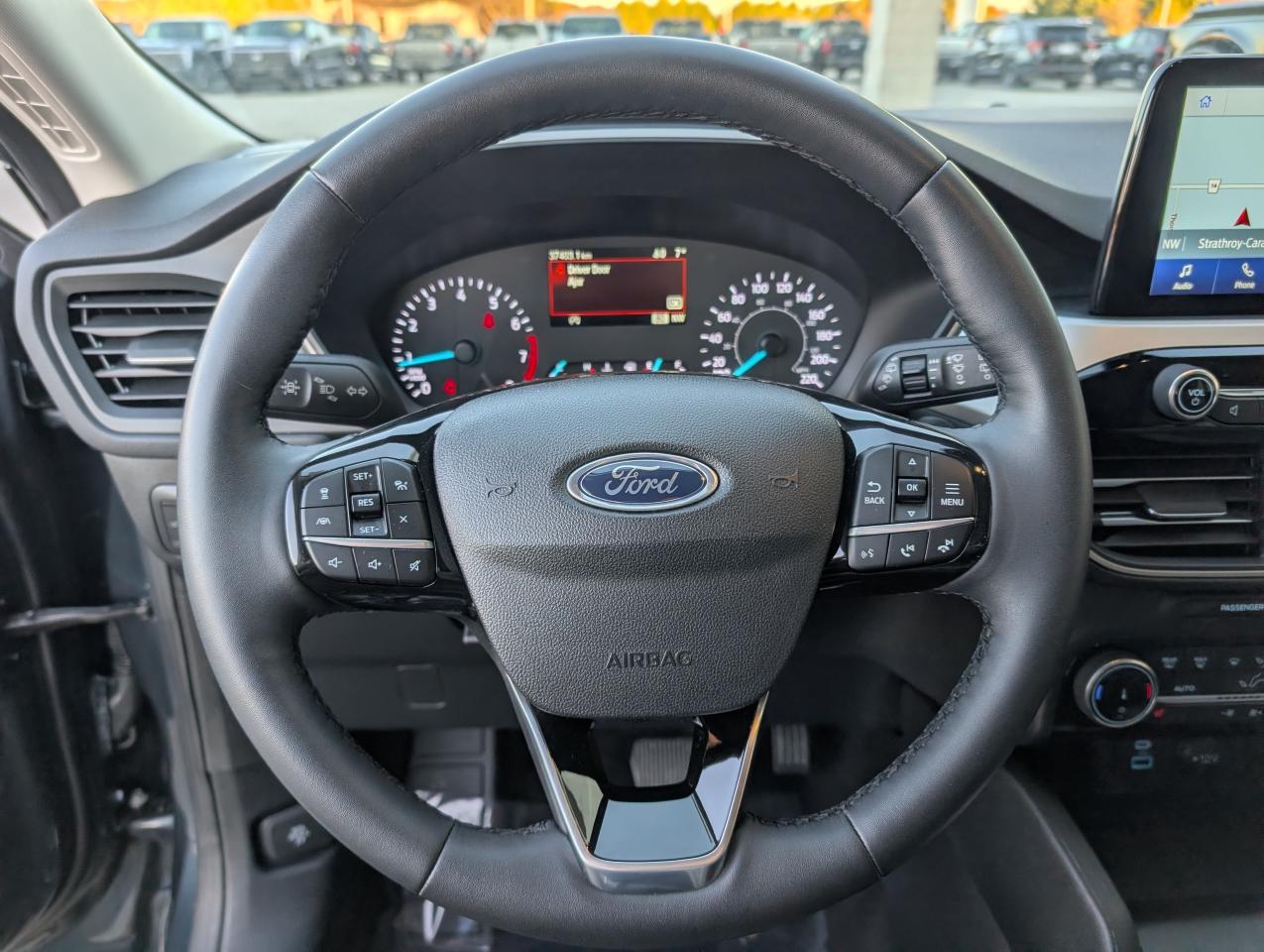 2022 Ford Escape SE Photo
