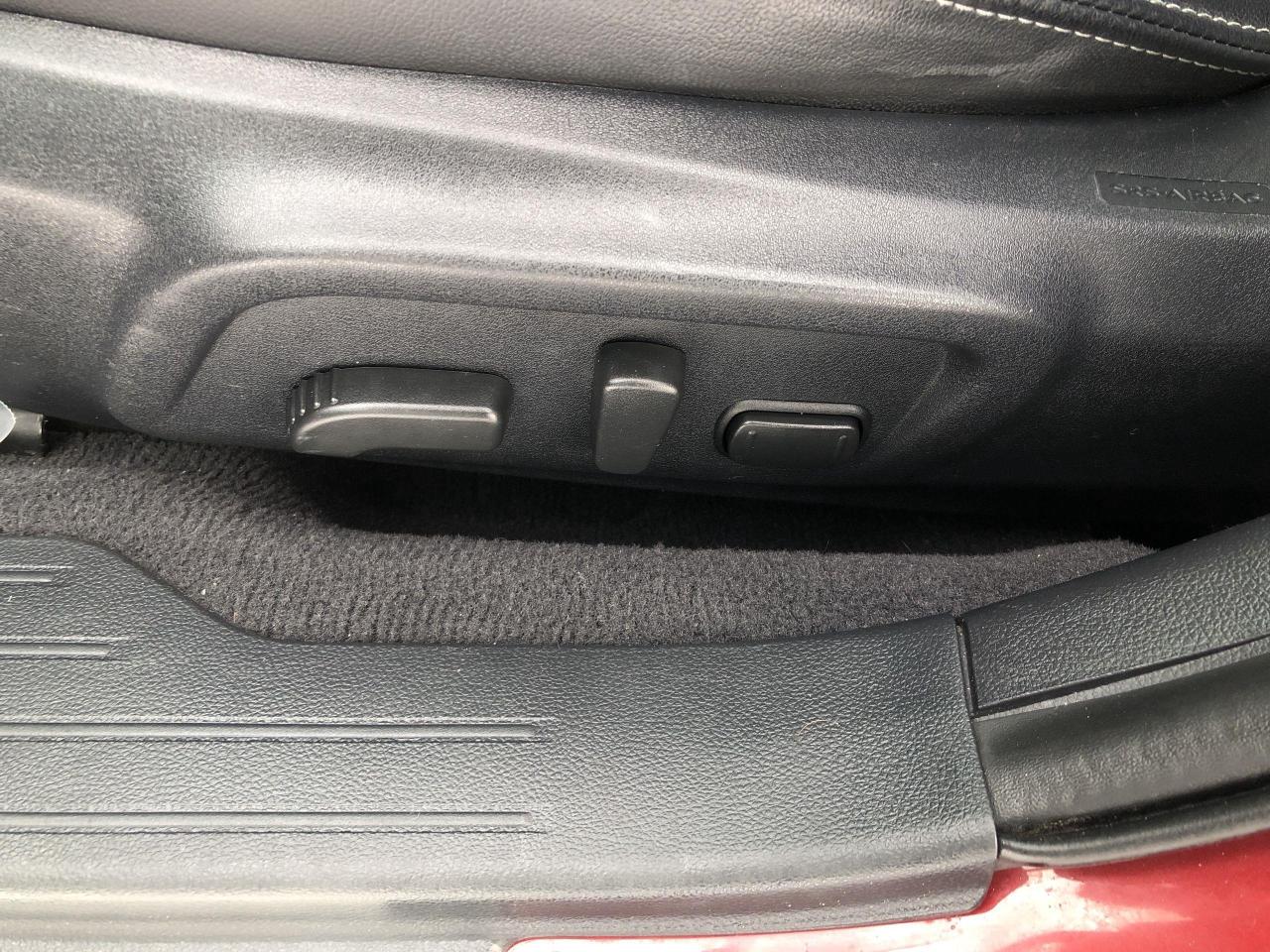 2017 Subaru Outback 2.5i Limited TECH. PKG, EYESIGHT, LEATHER, ROOF, H Photo