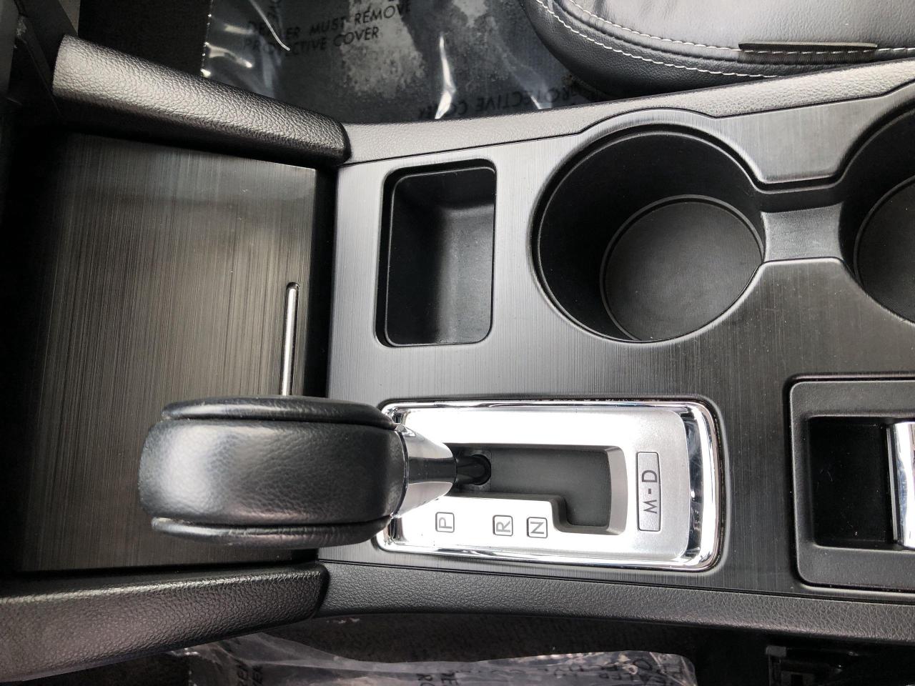 2017 Subaru Outback 2.5i Limited TECH. PKG, EYESIGHT, LEATHER, ROOF, H Photo