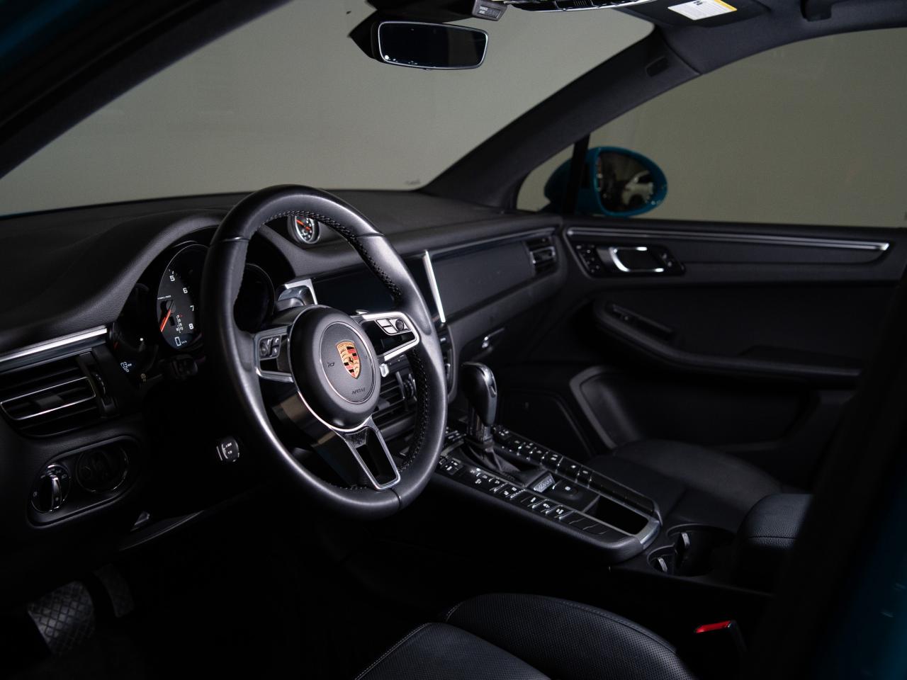 2019 Porsche Macan PREMIUM PLUS PKG | BOSE | PANO | 21 IN RS WHEELS Photo