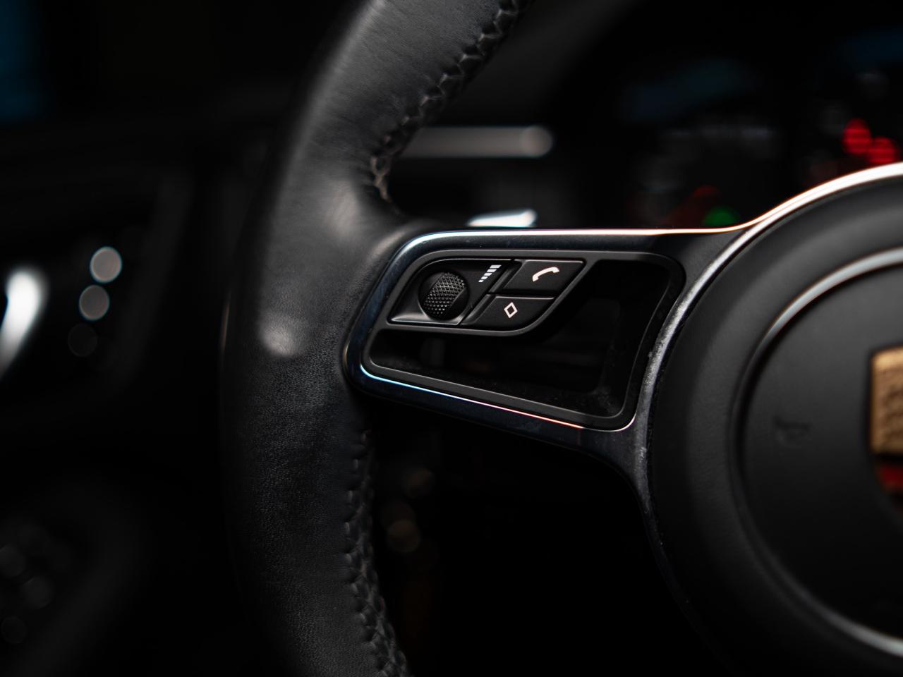 2019 Porsche Macan PREMIUM PLUS PKG | BOSE | PANO | 21 IN RS WHEELS Photo