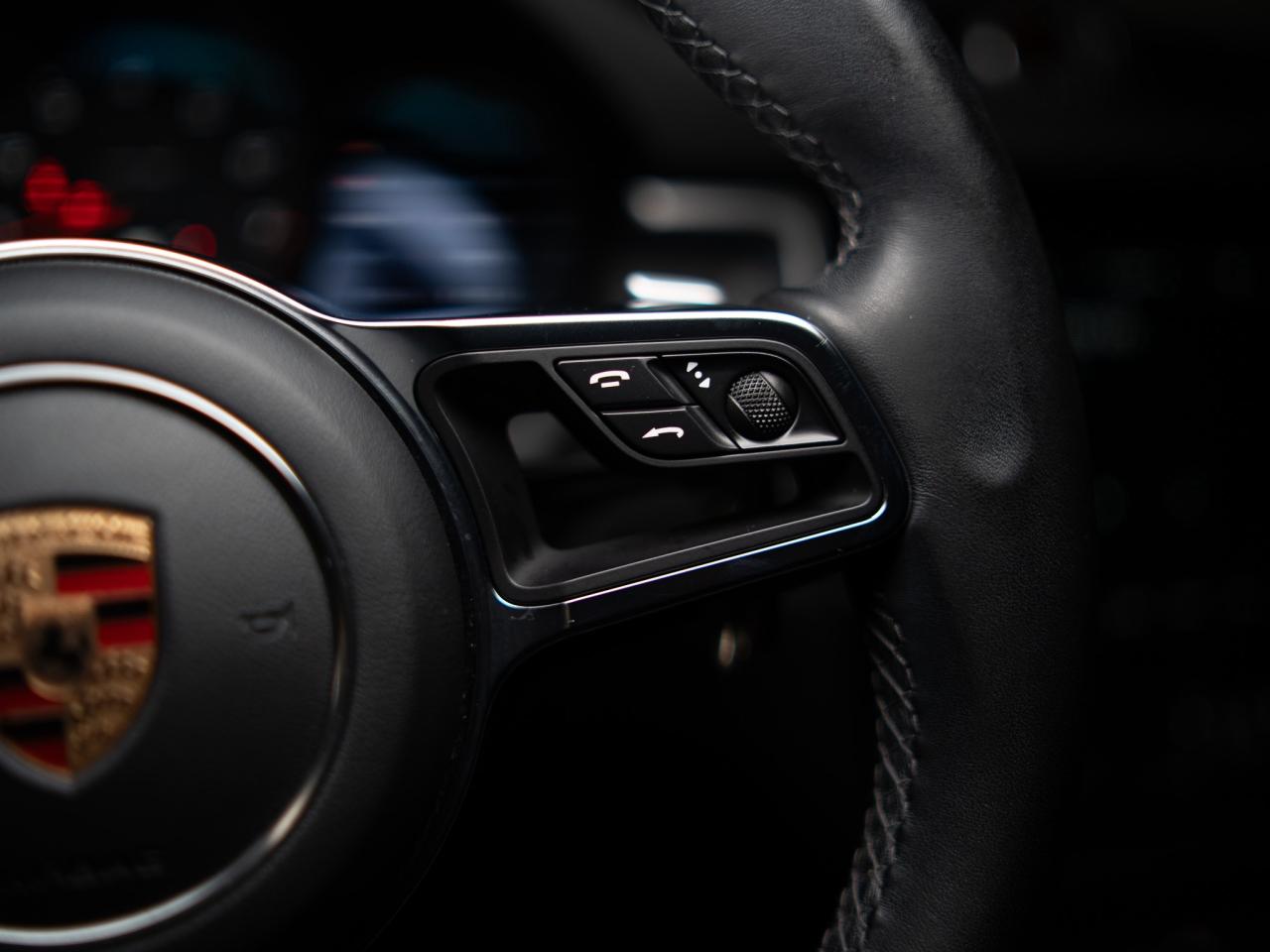 2019 Porsche Macan PREMIUM PLUS PKG | BOSE | PANO | 21 IN RS WHEELS Photo