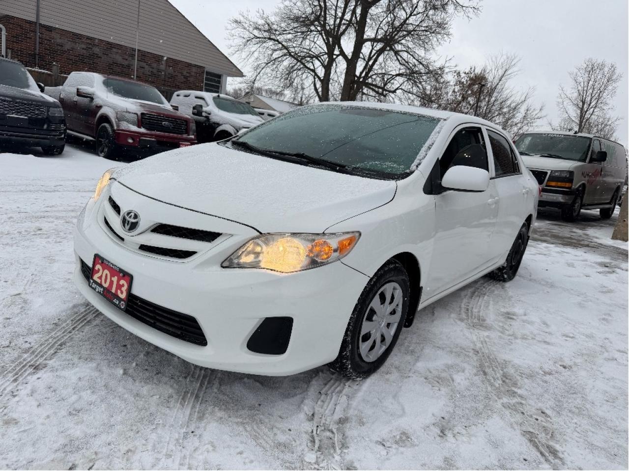 2013 Toyota Corolla LE Photo