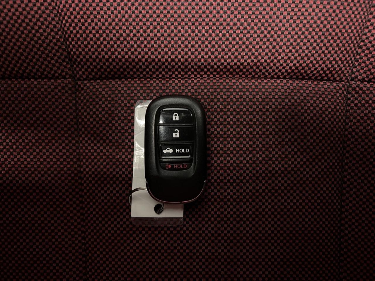 2022 Honda Civic SI | 6-SPEED | 200HP TURBO | SUNROOF | HTD SEATS Photo