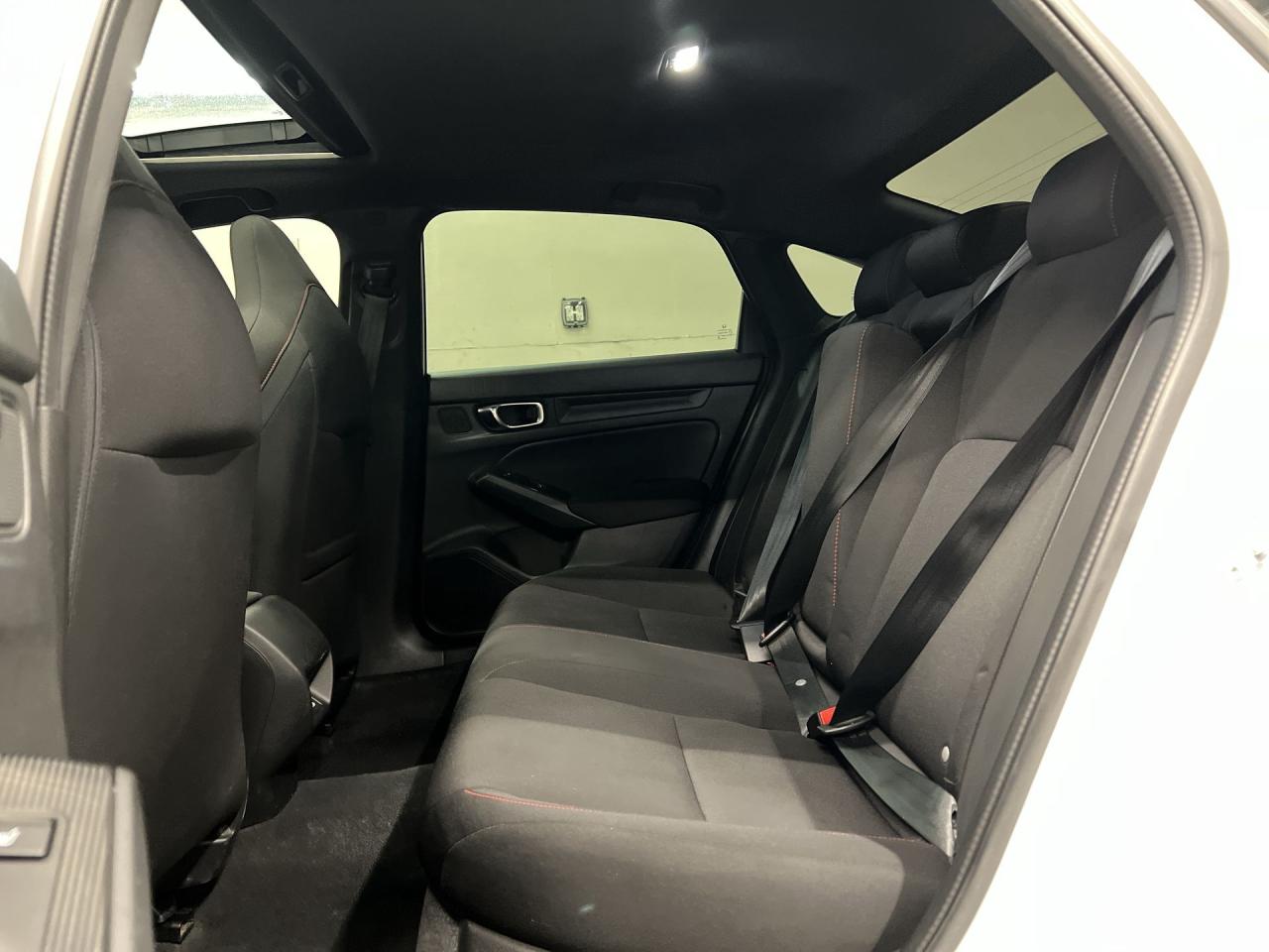 2022 Honda Civic SI | 6-SPEED | 200HP TURBO | SUNROOF | HTD SEATS Photo