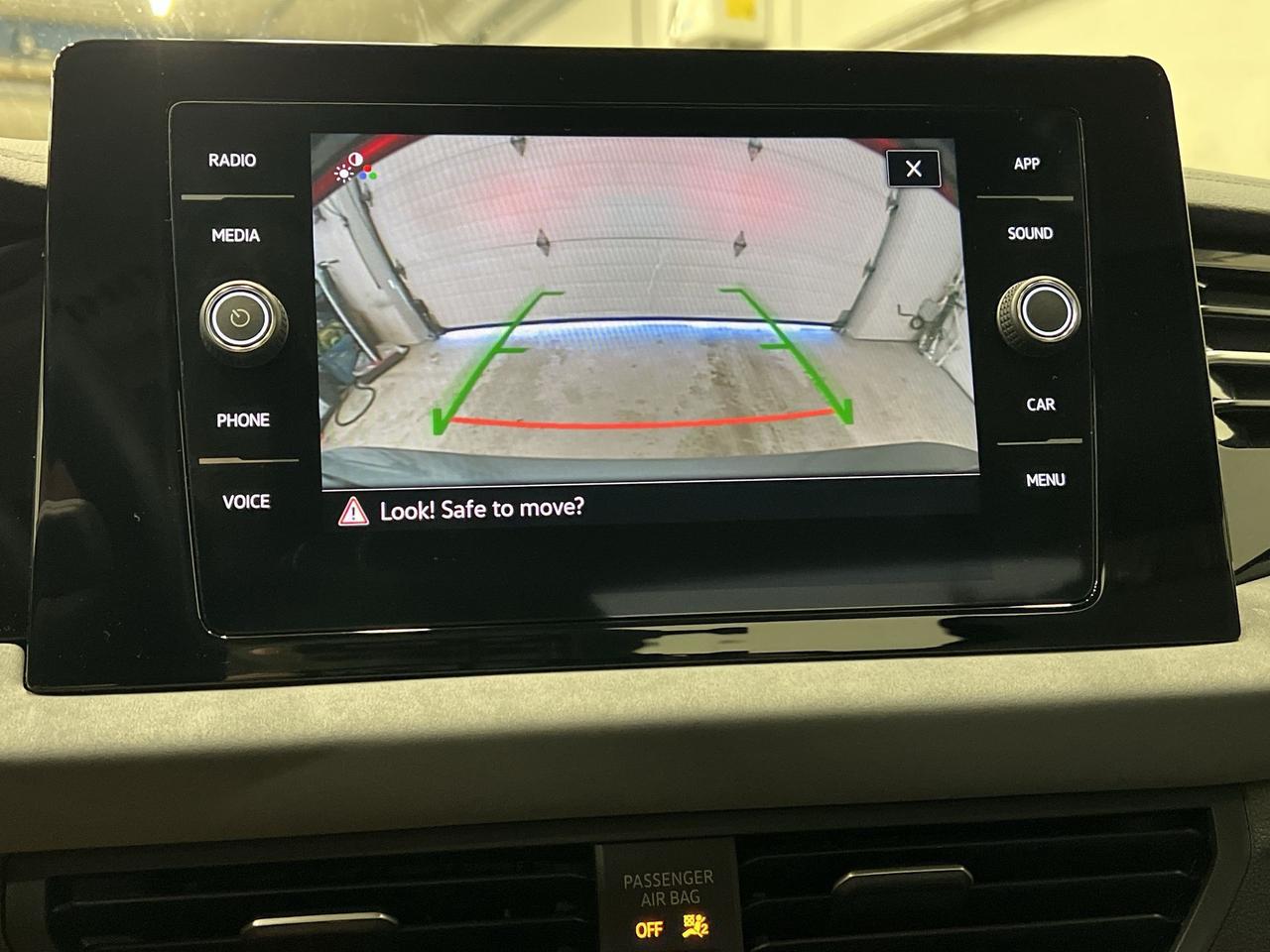 2025 Volkswagen Jetta COMFORTLINE | HTD LEATHER | CARPLAY | REMOTE START Photo