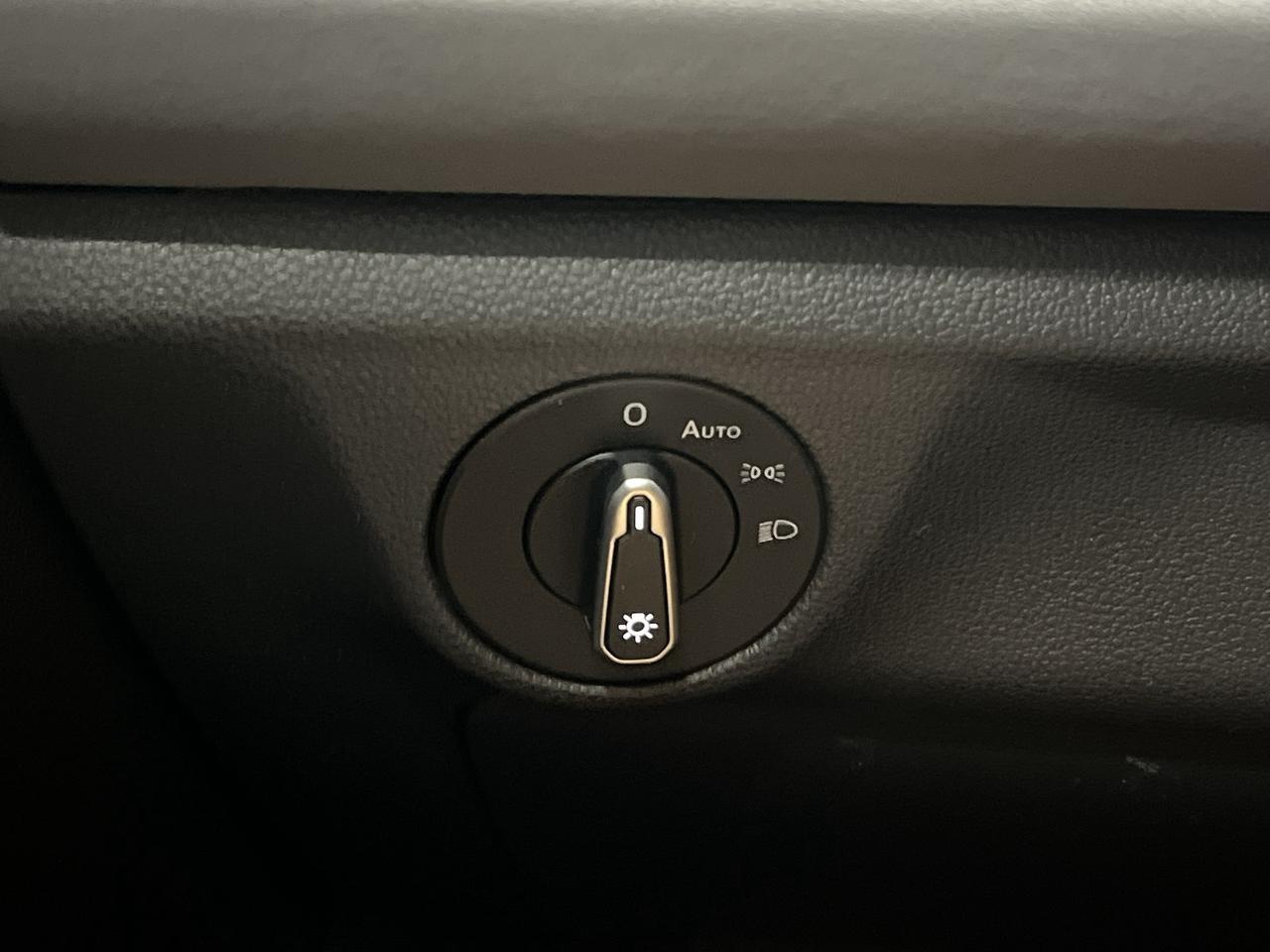 2025 Volkswagen Jetta COMFORTLINE | HTD LEATHER | CARPLAY | REMOTE START Photo
