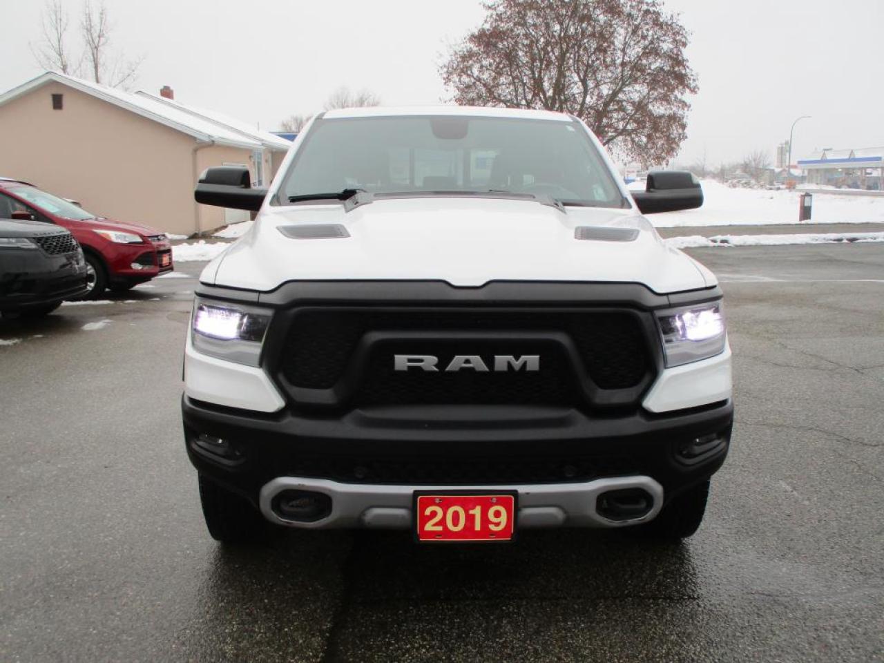 2019 RAM 1500 Rebel CREW CAB 4X4 - Photo #2