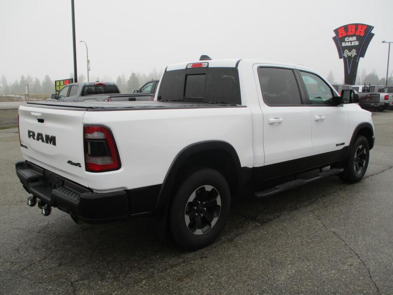 2019 RAM 1500 Rebel CREW CAB 4X4 - Photo #5