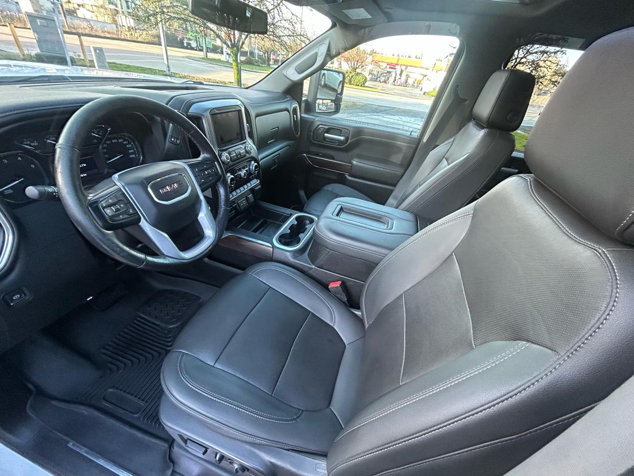 2021 GMC Sierra 3500 SLT - Photo #10