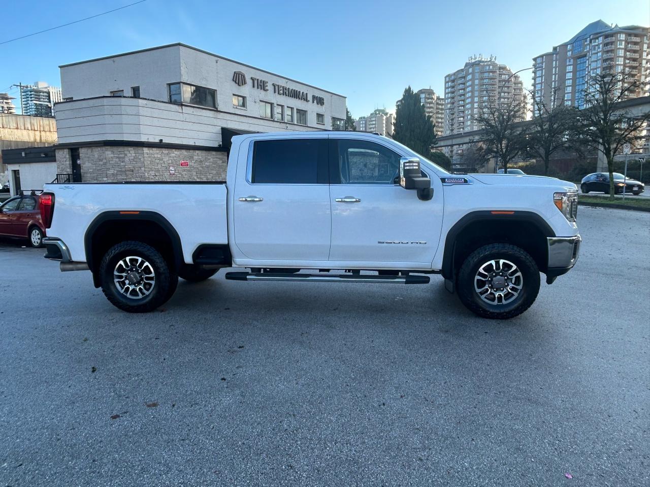2021 GMC Sierra 3500 SLT - Photo #5