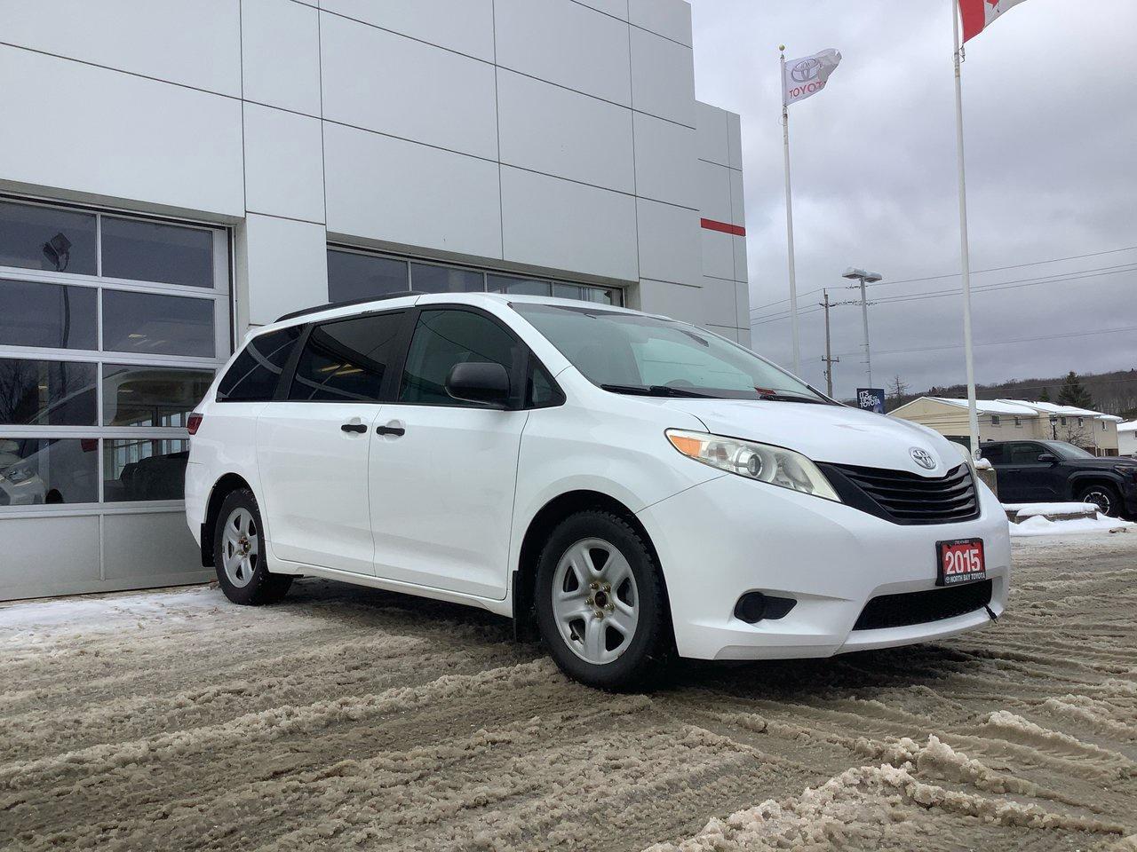 2015 Toyota Sienna  Photo