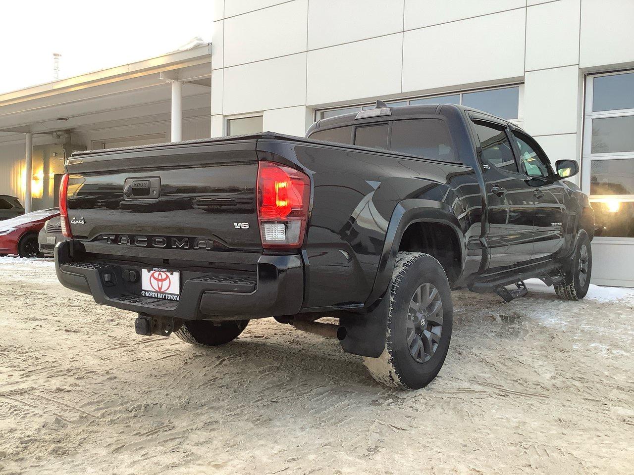 2023 Toyota Tacoma SR5 Photo4