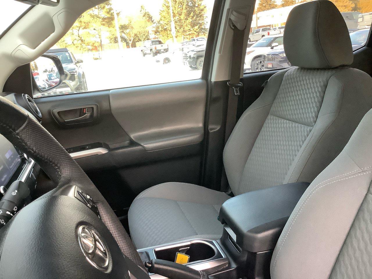 2023 Toyota Tacoma SR5 Photo