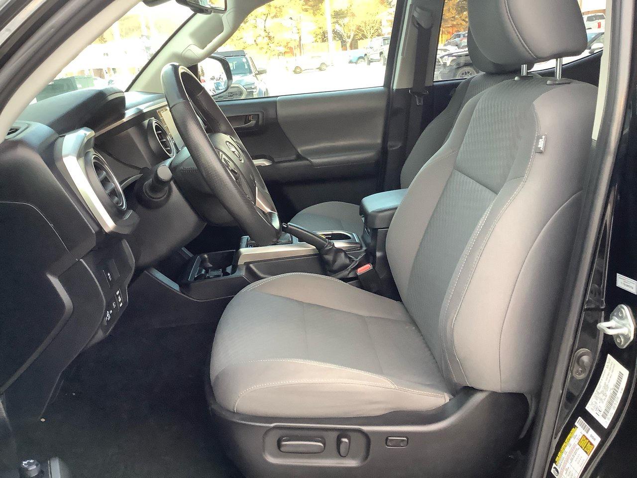 2023 Toyota Tacoma SR5 Photo