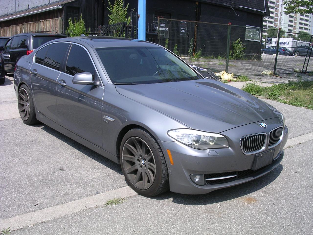 2012 BMW 5 Series 4dr Sdn 535i xDrive AWD Photo