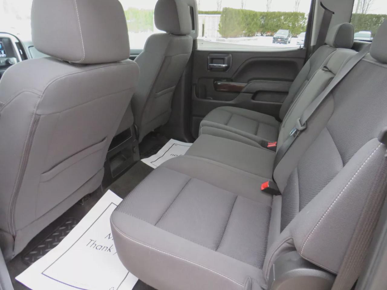 2018 GMC Sierra 1500 SLE (**CLEAN TITLE/NO ACCIDENTS!!**SAFETY/CERTIFIED**4WD**TRAILER HITCH**RUNNING BOARDS**TONNEAU COVER**REMOTE START**POWER SEATS**FOG LIGHTS**DIGITAL TOUCHSCREEN**REVERSE CAMERA**DUAL CLIMATE CONTROL**HEATED SEATS**BLUETOOTH**CRUISE CONTROL**) Photo