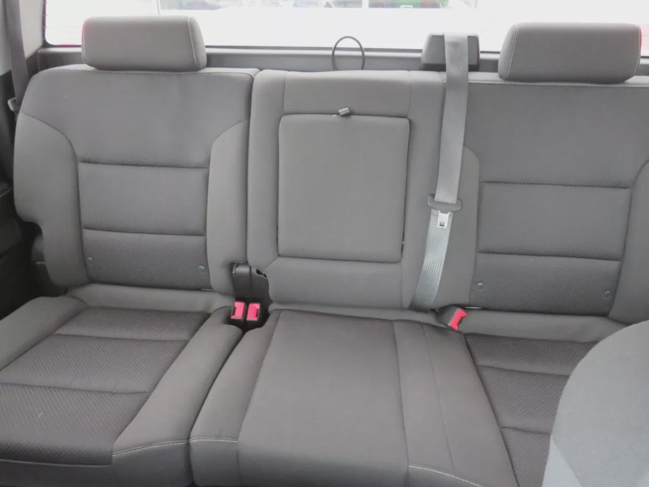 2018 GMC Sierra 1500 SLE (**CLEAN TITLE/NO ACCIDENTS!!**SAFETY/CERTIFIED**4WD**TRAILER HITCH**RUNNING BOARDS**TONNEAU COVER**REMOTE START**POWER SEATS**FOG LIGHTS**DIGITAL TOUCHSCREEN**REVERSE CAMERA**DUAL CLIMATE CONTROL**BLUETOOTH**CRUISE CONTROL**) Photo