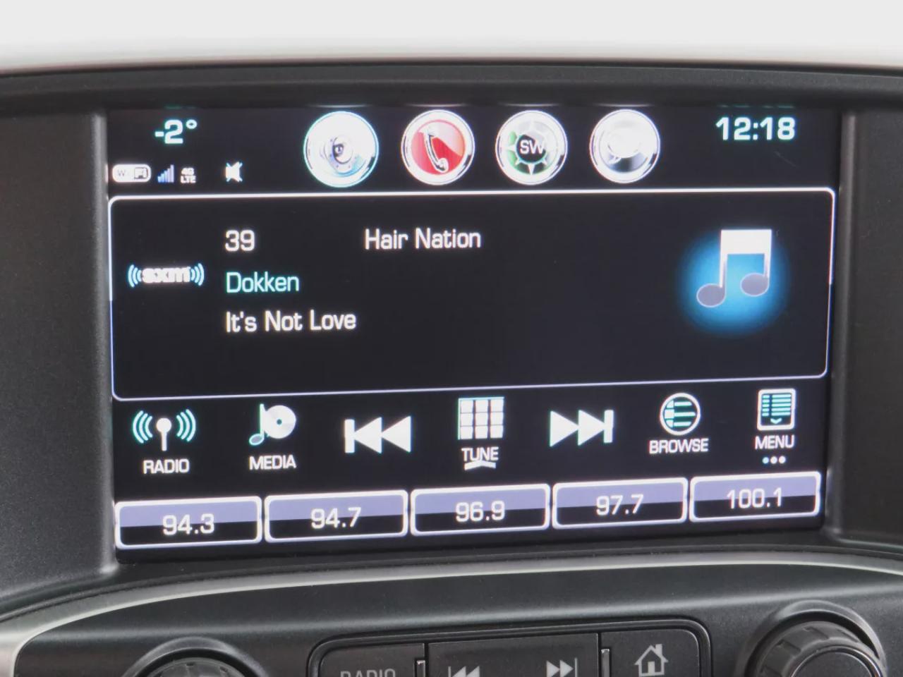 2018 GMC Sierra 1500 SLE (**CLEAN TITLE/NO ACCIDENTS!!**SAFETY/CERTIFIED**4WD**TRAILER HITCH**RUNNING BOARDS**TONNEAU COVER**REMOTE START**POWER SEATS**FOG LIGHTS**DIGITAL TOUCHSCREEN**REVERSE CAMERA**DUAL CLIMATE CONTROL**BLUETOOTH**CRUISE CONTROL**) Photo